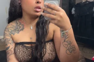 lemme get that nut out you dad... - Image 4