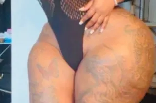 Classy but sassy sexy and sensual it's Miss Juicy - Image 4