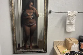 🥰8.0. inqv until midnight come see me 😘😊 - Image 3