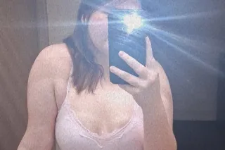 “Sweet, sexy, and worth your time 💋”. Available for in-call right now 😘 don’t keep me waiting - Image 4