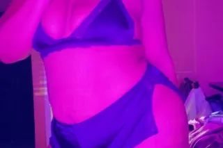 Come play in this tight wet pussy! - Image 6