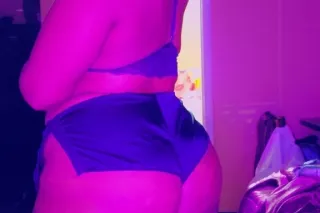 Come play in this tight wet pussy! - Image 8