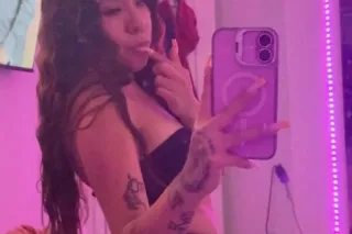 sexy latina - Image 3